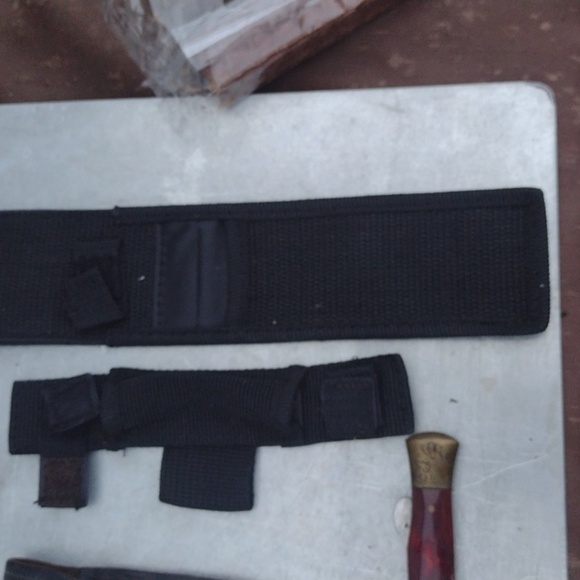 Red and Gold Men's Knife with Sheaths - Picture 5 of 5